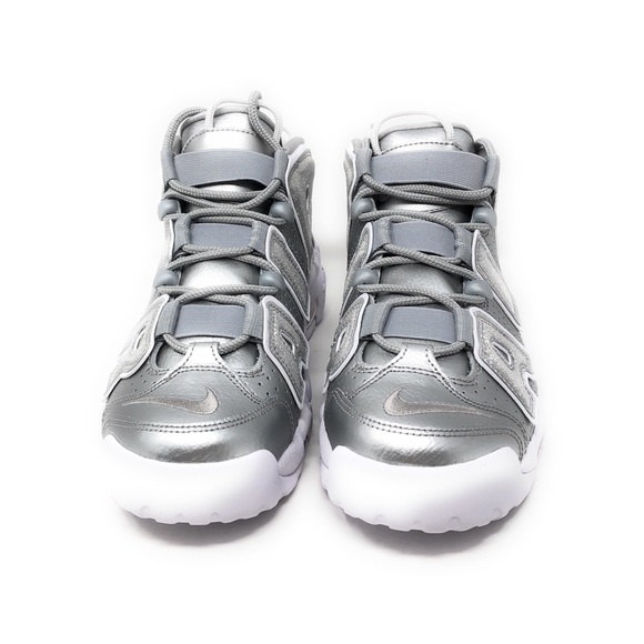 New Women’s Size 8 Nike Air More Uptempo Silver - Picture 2 of 7